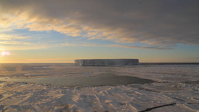 Sea ice impression